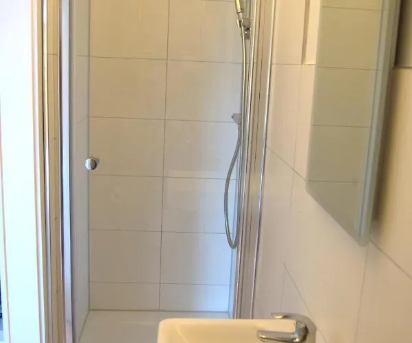 Akram Ii - - Zentral Und Ruhig 希尔德斯海姆